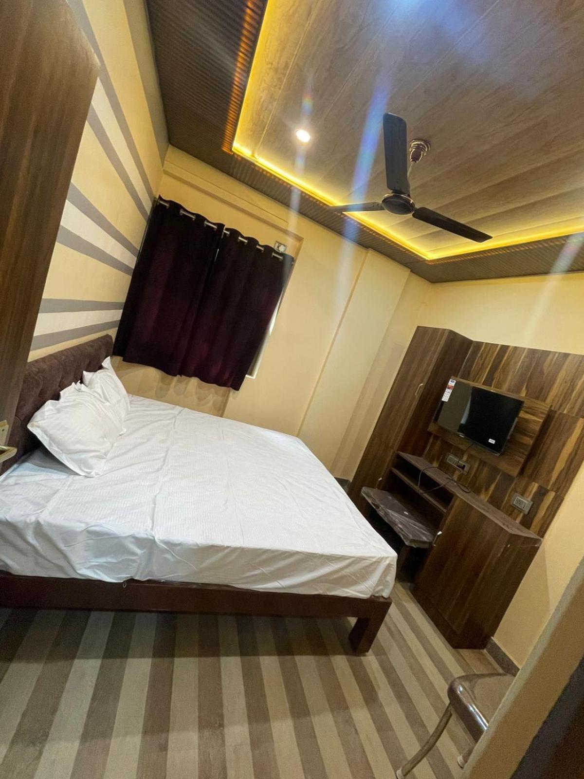 Himalaya Inn Guest House Варанасі Екстер'єр фото